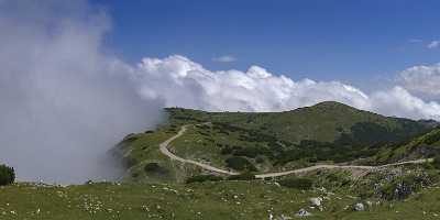 Dobratsch Wanderweg Zum Mit Nebel Royalty Free Stock Photos Fine Art Photos Fine Art Prints - 003605 - 14-08-2008 - 10329x4212 Pixel Dobratsch Wanderweg Zum Mit Nebel Royalty Free Stock Photos Fine Art Photos Fine Art Prints Prints For Sale Fine Art Pictures Summer Images Cloud Photography...