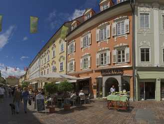 Klagenfurt Kaernten Altstadt Strassen Caffee Wolken Color River Photo Photography - 003664 - 16-08-2008 - 5746x4361 Pixel Klagenfurt Kaernten Altstadt Strassen Caffee Wolken Color River Photo Photography Fine Art Photography Gallery Royalty Free Stock Photos Pass Fine Art Fine Art...