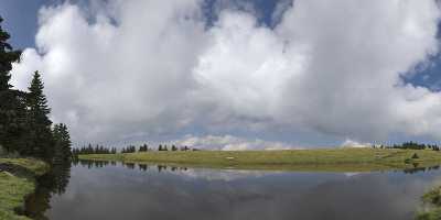 Verditz Schwarzsee Alm See Ufer Sommer Kaernten Oesterreich Art Printing Leave Fine Art Foto - 003916 - 21-08-2009 - 10930x4572 Pixel Verditz Schwarzsee Alm See Ufer Sommer Kaernten Oesterreich Art Printing Leave Fine Art Foto Fine Arts Photography Outlook Cloud Stock Pictures Fine Arts Fine...