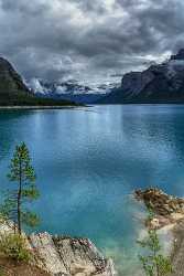 Lake Minnewanka Banff Alberta Canada Panoramic Landscape Photography Prints Fine Art Printing Tree - 016770 - 16-08-2015 - 7506x11934 Pixel Lake Minnewanka Banff Alberta Canada Panoramic Landscape Photography Prints Fine Art Printing Tree Flower Park Spring Animal Color Snow Stock Photo Fine Art...