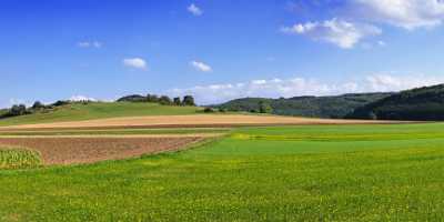 Sirchingen Schwaebische Alb Farmhouse Sky Cloud Field Green Ice Stock Images - 002373 - 14-09-2007 - 17829x4013 Pixel Sirchingen Schwaebische Alb Farmhouse Sky Cloud Field Green Ice Stock Images Fine Art Photography Prints For Sale Fine Art Printing Art Photography For Sale...