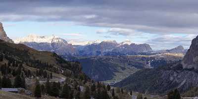 Groednerjoch Passo Gardena Dolomiten Herbst Schnee Berg Panorama Sea Fine Art Printing Images Barn - 005358 - 16-10-2010 - 10357x4186 Pixel Groednerjoch Passo Gardena Dolomiten Herbst Schnee Berg Panorama Sea Fine Art Printing Images Barn Shoreline Sunshine Art Prints For Sale Flower Stock Photos...