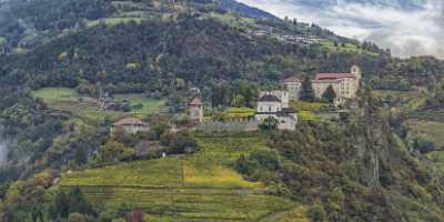 Chiusa Klausen Convento Sabiona Kloster Autumn Blue Sky Forest Fine Art Photographer - 024244 - 20-10-2016 - 15882x6837 Pixel Chiusa Klausen Convento Sabiona Kloster Autumn Blue Sky Forest Fine Art Photographer Fine Art Printing Flower Art Photography Gallery Royalty Free Stock Images...