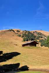 Val Gardena Groeden Monte Pic Foto Herbst Dolomiten Modern Wall Art Image Stock Hi Resolution Barn - 001400 - 17-10-2007 - 4193x9652 Pixel Val Gardena Groeden Monte Pic Foto Herbst Dolomiten Modern Wall Art Image Stock Hi Resolution Barn Fine Art City What Is Fine Art Photography Animal Park Town...