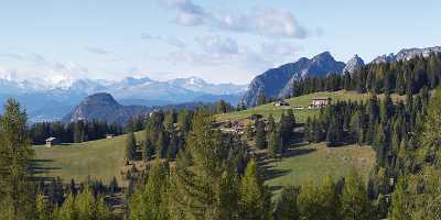 Nigerpass Costalunga Dolomiten Herbst Farben Wald Berge Aussicht Prints Art Photography Gallery - 005163 - 14-10-2009 - 10805x4049 Pixel Nigerpass Costalunga Dolomiten Herbst Farben Wald Berge Aussicht Prints Art Photography Gallery Fine Art Photography Gallery Fine Art Landscape Photography Fine...