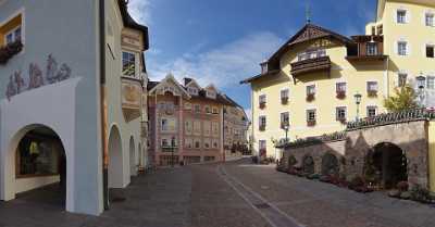 Sankt Ulrich Groedner Tal Val Gardena Dorf Altstadt Fine Art Photography For Sale Modern Art Print - 005215 - 15-10-2009 - 8354x4369 Pixel Sankt Ulrich Groedner Tal Val Gardena Dorf Altstadt Fine Art Photography For Sale Modern Art Print Sea Image Stock Cloud Summer Country Road Fine Art...