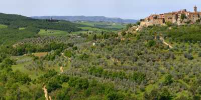 Castelmuzio Tuscany Italy Toscana Italien Spring Fruehling Scenic Rock Landscape Photography Photo - 012759 - 18-05-2012 - 16827x4670 Pixel Castelmuzio Tuscany Italy Toscana Italien Spring Fruehling Scenic Rock Landscape Photography Photo Flower Fine Art Giclee Printing Sunshine Nature Mountain Pass...