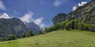 Lauterbrunnen Staubbachfall Wasserfall Waterfall Grass Barn Jungfrau Flower Art Printing Shore - 021685 - 10-06-2017 - 15377x6926 Pixel Lauterbrunnen Staubbachfall Wasserfall Waterfall Grass Barn Jungfrau Flower Art Printing Shore Senic Stock Images Prints Fine Art Foto Fine Art Prints Fine Art...