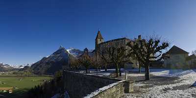 Gruyeres Staedtchen Altstadt Schloss Burg Aussicht Winter Berg Fine Art Photography Galleries - 003789 - 07-12-2008 - 10599x3895 Pixel Gruyeres Staedtchen Altstadt Schloss Burg Aussicht Winter Berg Fine Art Photography Galleries Fine Art Landscape Fine Art Foto Snow Prints For Sale Fine Art...