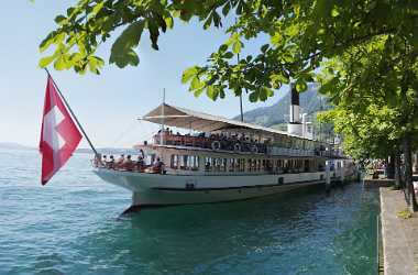 Vitznau Vierwaldstaettersee Dampfschiff Uri Buergenstock See Wasser Blau Modern Art Print Color - 005560 - 13-06-2009 - 6371x4191 Pixel Vitznau Vierwaldstaettersee Dampfschiff Uri Buergenstock See Wasser Blau Modern Art Print Color Photography Fine Art Foto Fine Arts Fine Art Photographers...