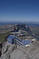 Titlis Bergstation Restaurant Senic Fine Art Print Creek Leave Photo Fine Arts Photography - 004131 - 30-08-2008 - 4314x6567 Pixel Titlis Bergstation Restaurant Senic Fine Art Print Creek Leave Photo Fine Arts Photography Landscape Photography Country Road Snow View Point Sea Stock Images...