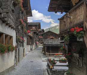 Grimentz Wallis Town Summer Panoramic Viepoint Lookout Mountain Fine Art River Winter Snow - 021203 - 18-08-2017 - 8469x7271 Pixel Grimentz Wallis Town Summer Panoramic Viepoint Lookout Mountain Fine Art River Winter Snow Royalty Free Stock Images Island Leave City Animal Fine Art Landscape...