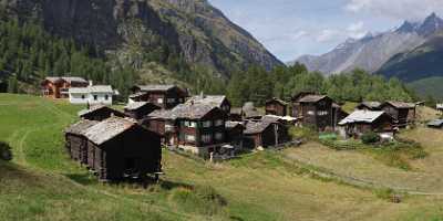 Zermatt Blatten Walliser Haeuser Sommer Blumen Berg Alpen Creek View Point Fine Art Photographers - 004638 - 14-08-2009 - 9659x4215 Pixel Zermatt Blatten Walliser Haeuser Sommer Blumen Berg Alpen Creek View Point Fine Art Photographers Fine Art Photo Fine Art Photography Galleries Fine Art Prints...