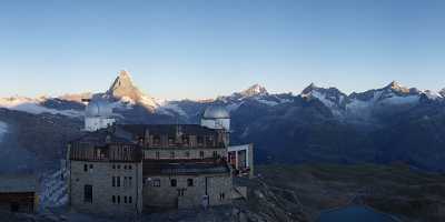 Zermatt Gornergrat Matterhorn Hotel Restaurant Sonnenaufgang Aussicht Berg - 004520 - 13-08-2009 - 14169x4135 Pixel Zermatt Gornergrat Matterhorn Hotel Restaurant Sonnenaufgang Aussicht Berg Fine Art Nature Photography Mountain Fine Art Photography Prints For Sale Art Prints...