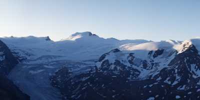 Zermatt Rothorn Paradis Sonnenaufgang Monte Rosa Dufourspitze Alpen Spring Fine Art Posters Beach - 004335 - 11-08-2009 - 17461x4029 Pixel Zermatt Rothorn Paradis Sonnenaufgang Monte Rosa Dufourspitze Alpen Spring Fine Art Posters Beach Fine Art Sunshine River Fine Art Photography Prints Shoreline...