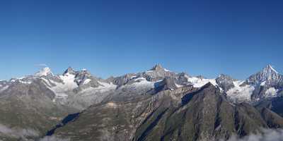 Zermatt Rothorn Paradis Sonnenaufgang Matterhorn Obergabelhorn Weisshorn Alpen - 004339 - 11-08-2009 - 16136x4242 Pixel Zermatt Rothorn Paradis Sonnenaufgang Matterhorn Obergabelhorn Weisshorn Alpen Famous Fine Art Photographers Landscape Photography Stock Photos Fine Art...