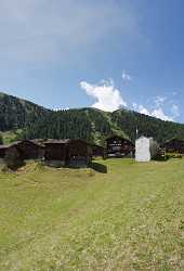 Zermatt Zmut Bergdorf Kapelle Sommer Berg Alpen Panorama Fine Art Posters Rain Country Road Fog - 004268 - 09-08-2009 - 4229x6208 Pixel Zermatt Zmut Bergdorf Kapelle Sommer Berg Alpen Panorama Fine Art Posters Rain Country Road Fog Fine Art Printing Barn Image Stock Fine Art Giclee Printing...