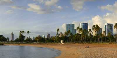 Ala Moana Park Diamond Head Oahu Hawaii Hololulu Color Photography Prints For Sale - 010095 - 24-10-2011 - 15687x4701 Pixel Ala Moana Park Diamond Head Oahu Hawaii Hololulu Color Photography Prints For Sale Fine Art Landscape Photography Art Photography For Sale Royalty Free Stock...