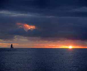 Honolulu Waikiki Queens Surf Beach Park Hawaii Sunset Modern Wall Art Senic Summer Color Sky - 009677 - 18-10-2011 - 5975x4883 Pixel Honolulu Waikiki Queens Surf Beach Park Hawaii Sunset Modern Wall Art Senic Summer Color Sky Shoreline Order Photography Fine Art Fotografie Sale Modern Art...