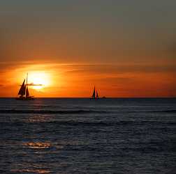 Honolulu Waikiki Queens Surf Beach Park Hawaii Sunset Art Prints For Sale Prints For Sale - 010733 - 29-10-2011 - 4103x4078 Pixel Honolulu Waikiki Queens Surf Beach Park Hawaii Sunset Art Prints For Sale Prints For Sale Fine Art Landscape Royalty Free Stock Photos Famous Fine Art...