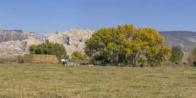 Jensen Utah Dinosaur National Monument Farmland Green River Stock Fine Art Landscape Country Road - 021892 - 18-10-2017 - 30366x6776 Pixel Jensen Utah Dinosaur National Monument Farmland Green River Stock Fine Art Landscape Country Road Cloud Shoreline Modern Art Print Art Prints For Sale Art...