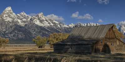 Grand Teton National Park Multon Barn Mormon Row Spring Shoreline Famous Fine Art Photographers - 022123 - 12-10-2017 - 23688x8375 Pixel Grand Teton National Park Multon Barn Mormon Row Spring Shoreline Famous Fine Art Photographers Fine Art Photography Galleries Panoramic Stock Photos...