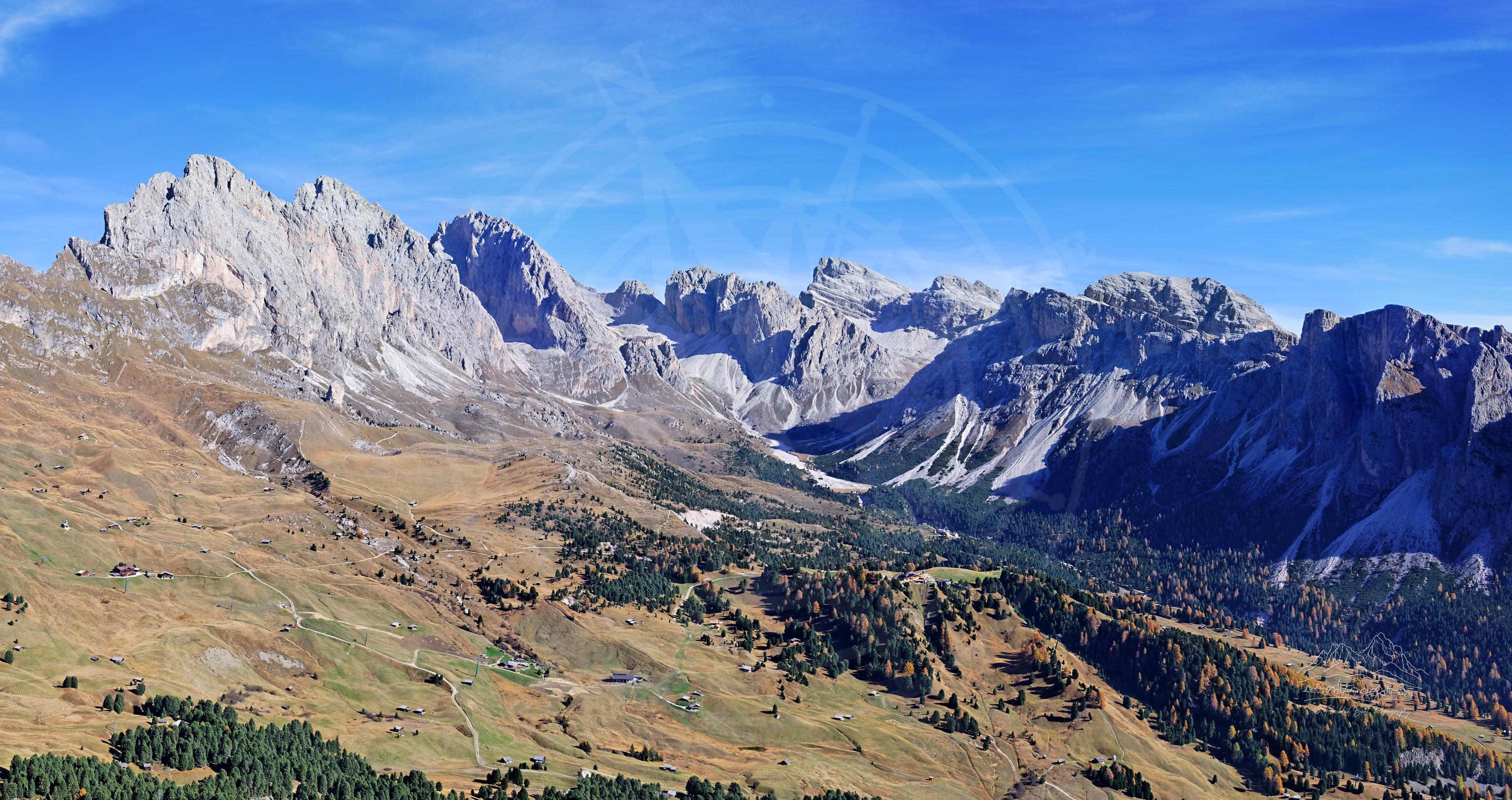 Herbstliches Panorama bei Pitschberg Monte Pic, Südtirol, Italien