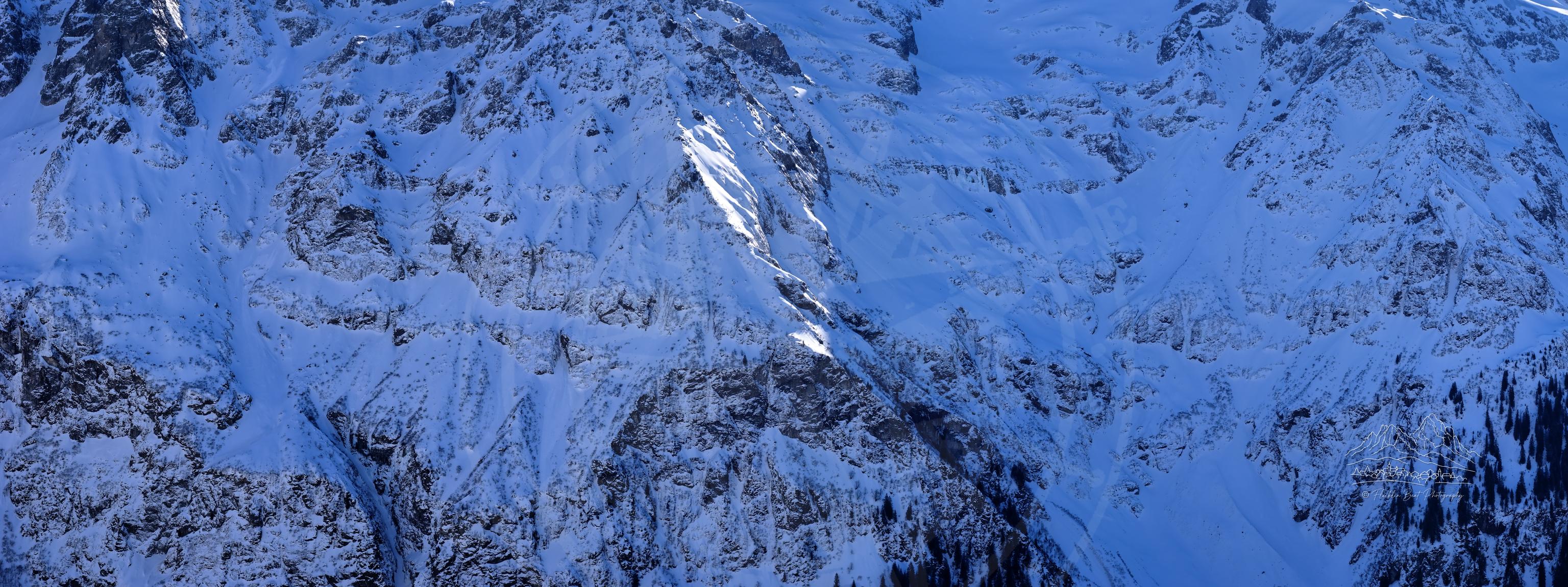 Winterpanorama der Berge bei Fürenalp-Äbnet, Engelberg, Schweiz