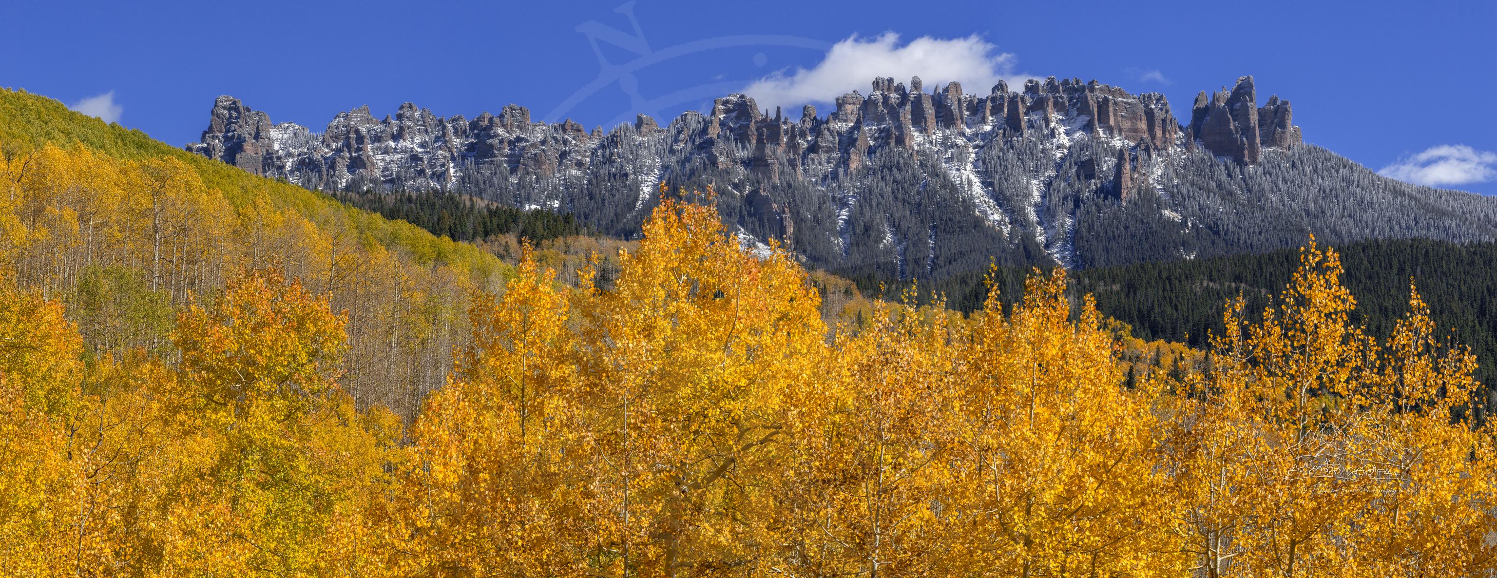 Panorama Autunnale della Catena Montuosa Owl Creek Pass Colorado