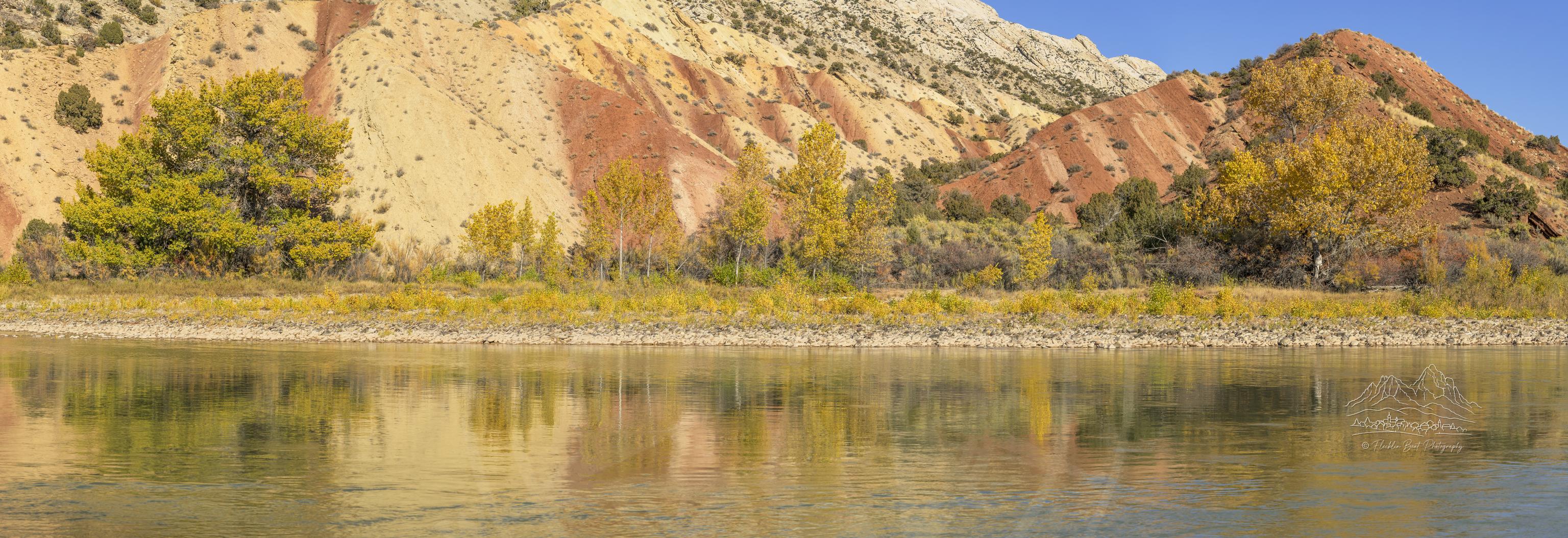 Panorama autunnale al Split Mountain Campground, Utah